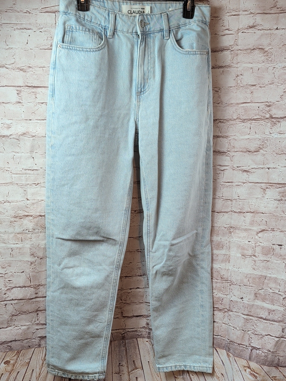 Dynamite Light Blue CLAUDIA Mom Denim Jeans Size 6